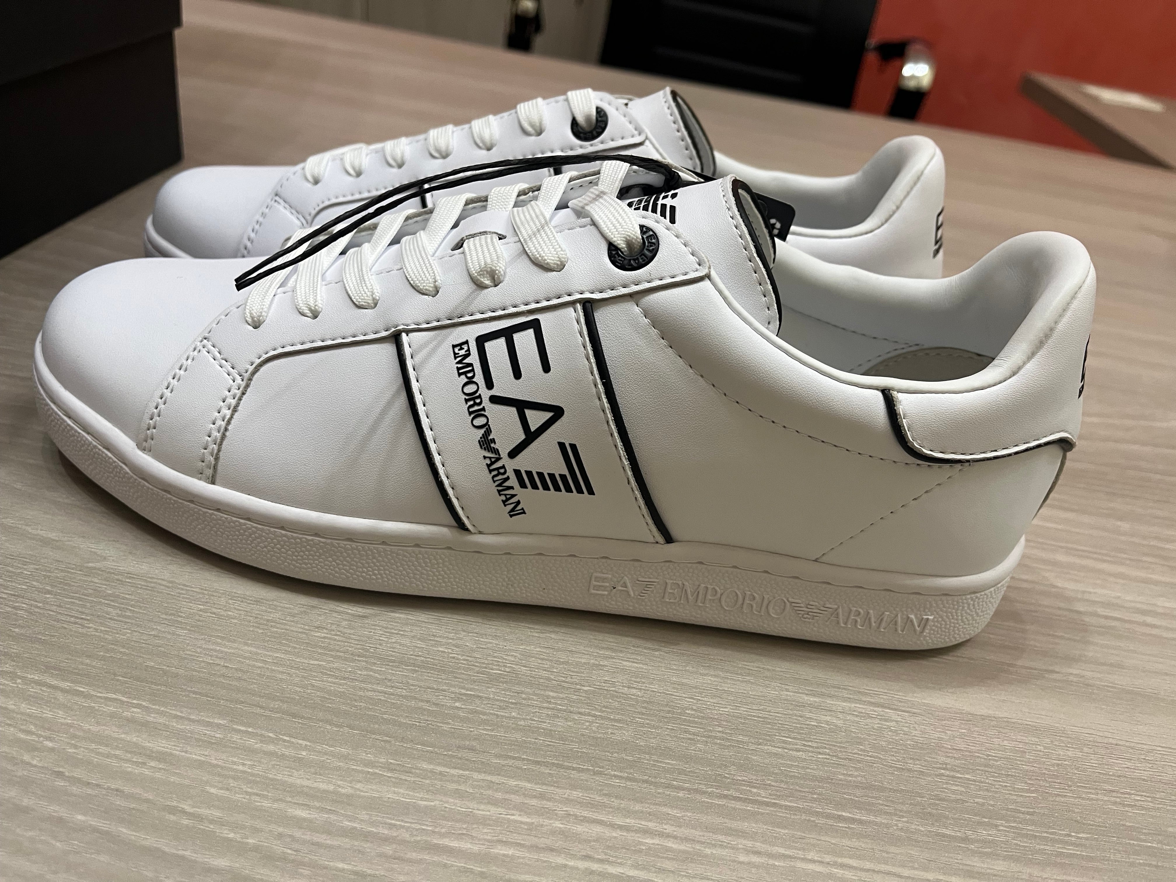 Scarpe EA7 Emporio Armani - Bianche